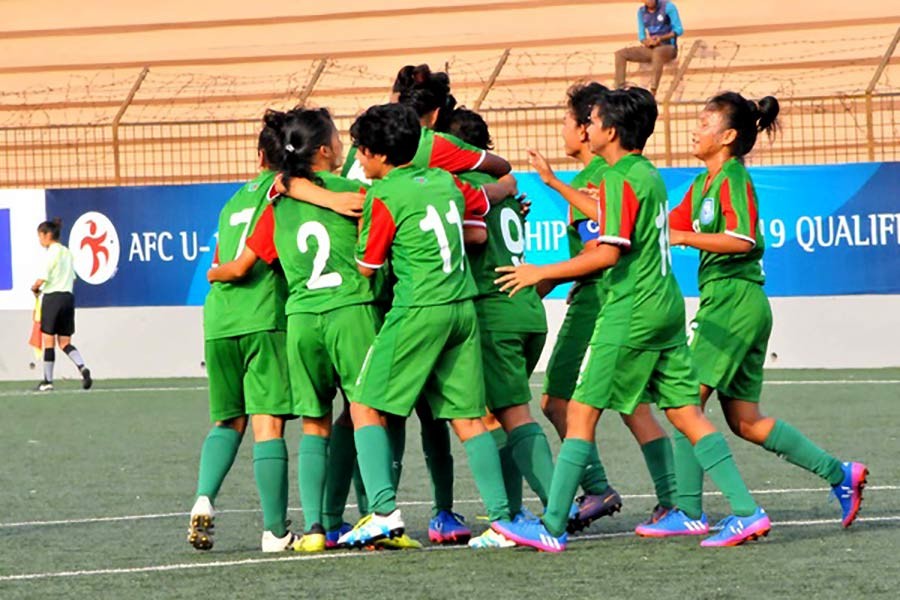 Bangladesh U16 girls make flying start in AFC qualifiers