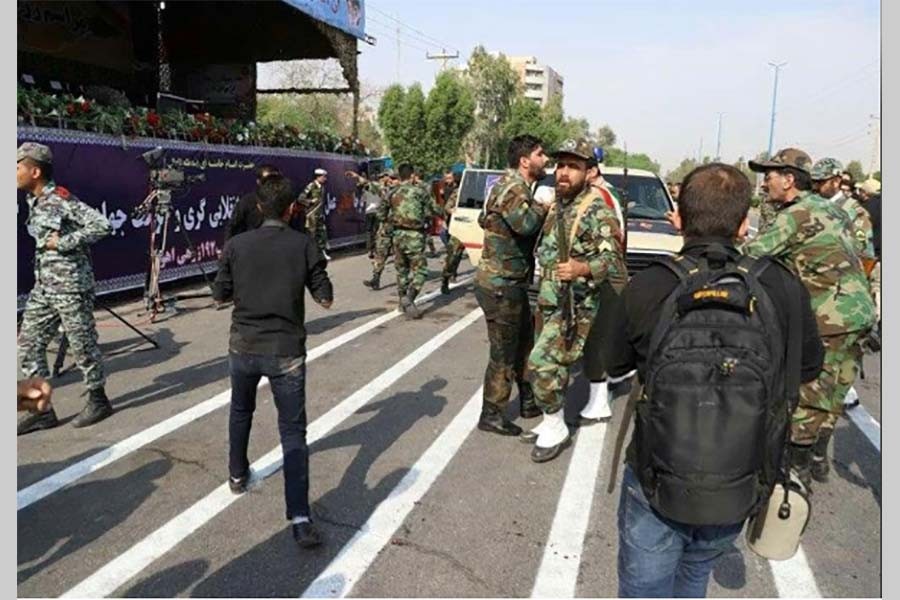 IS claims Iran military parade attack, provides no evidence