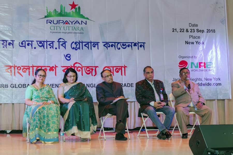 Acting Editor of The Financial Express Shahiduzzaman Khan speaking at a discussion on the last day of a three-day Bangladesh fair at Jackson Heights in New York on Sunday