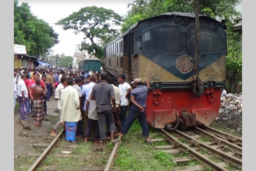 Derailment suspends Mymensingh’s train communication