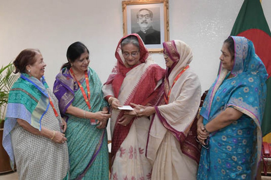 PM distributes cheques of donation