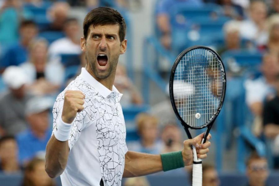 Djokovic extends winning streak, plays Zverev in Shanghai SFs