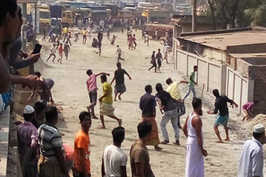 Transport worker dies in clashes with police over Buriganga bridge toll