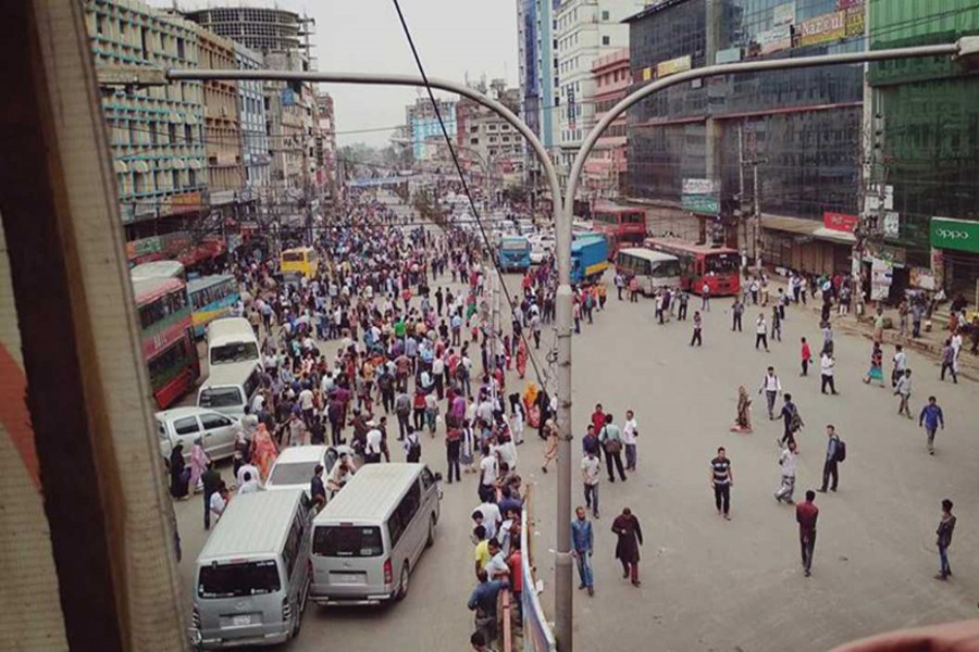 No public transports were seen plying on the city roads during the 48-hour transport strike on Sunday. Photo: Collected