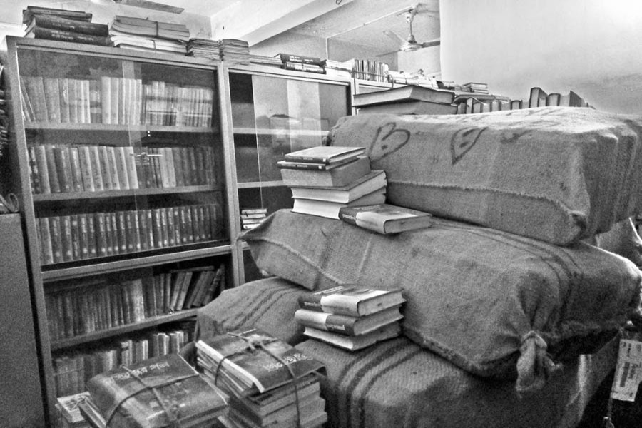 Books lying piled up in the congested library of Islamic Foundation, Jhenidah in absence of adequate space   	— FE Photo