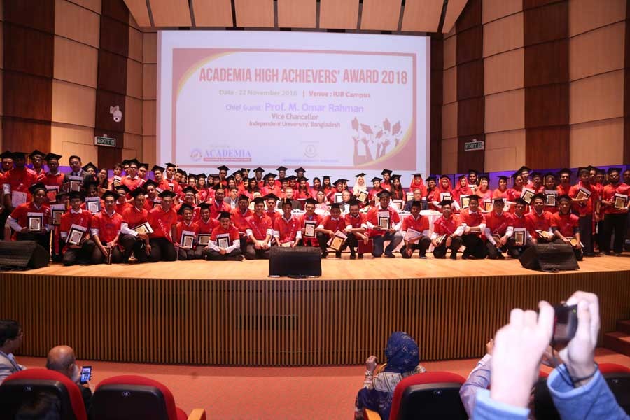 Awardees are seen with IUB Vice Chancelllor Prof M Omar Rahman.