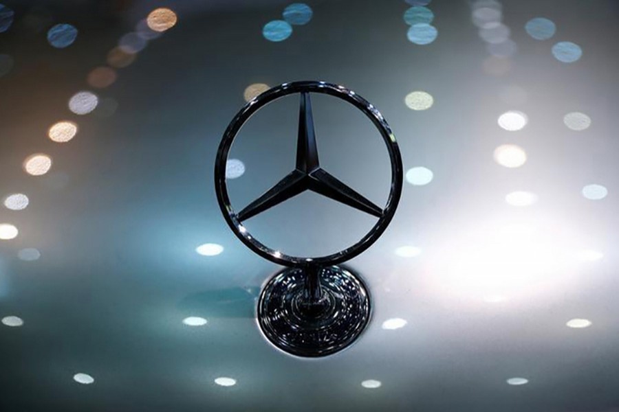 Mercedes-Benz issues recall in China over software error