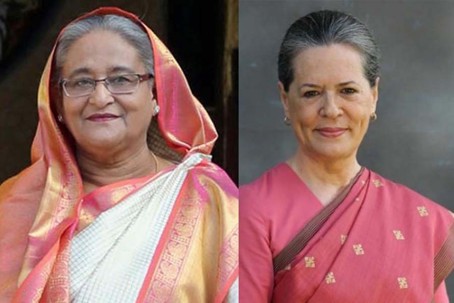 Sonia Gandhi greets PM Hasina