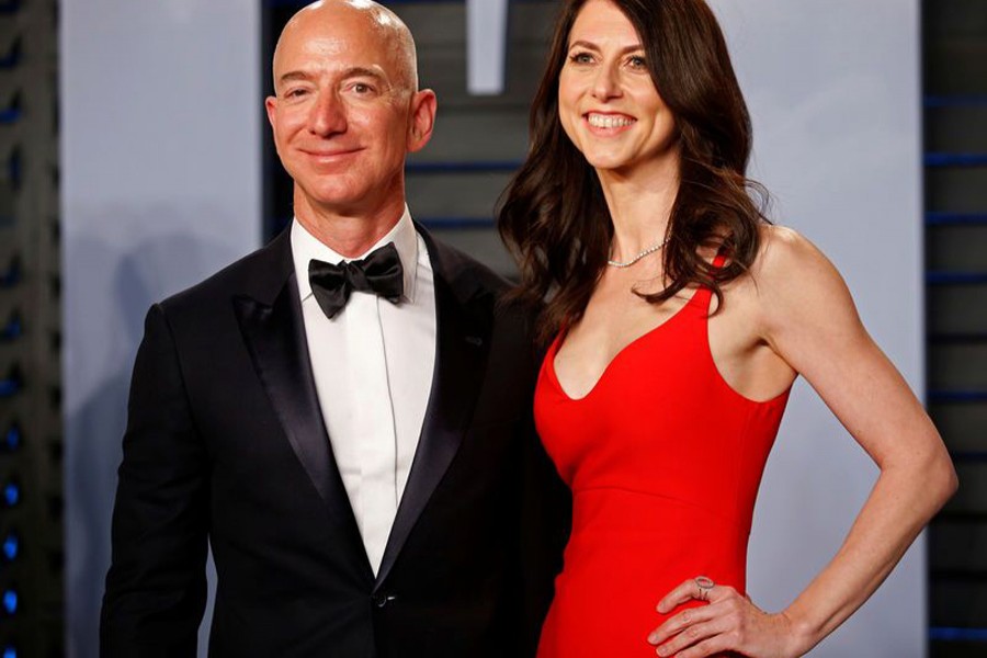 Investors ask how the Bezos divorce will affect Amazon