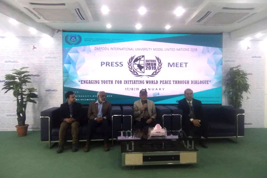 Daffodil International University Model United Nations Association announces at a press conference on Tuesday that the International Model United Nations Conference 2019 will begin on the university’s Dhanmandi campus in Dhaka city on Thursday. Photo: FE