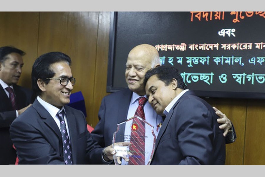 Muhith expresses interest to help Kamal in formulating budget