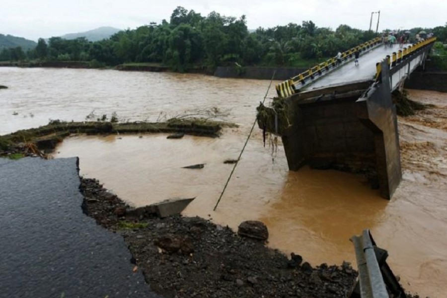 Indonesia death toll from floods, landslides climbs to 68