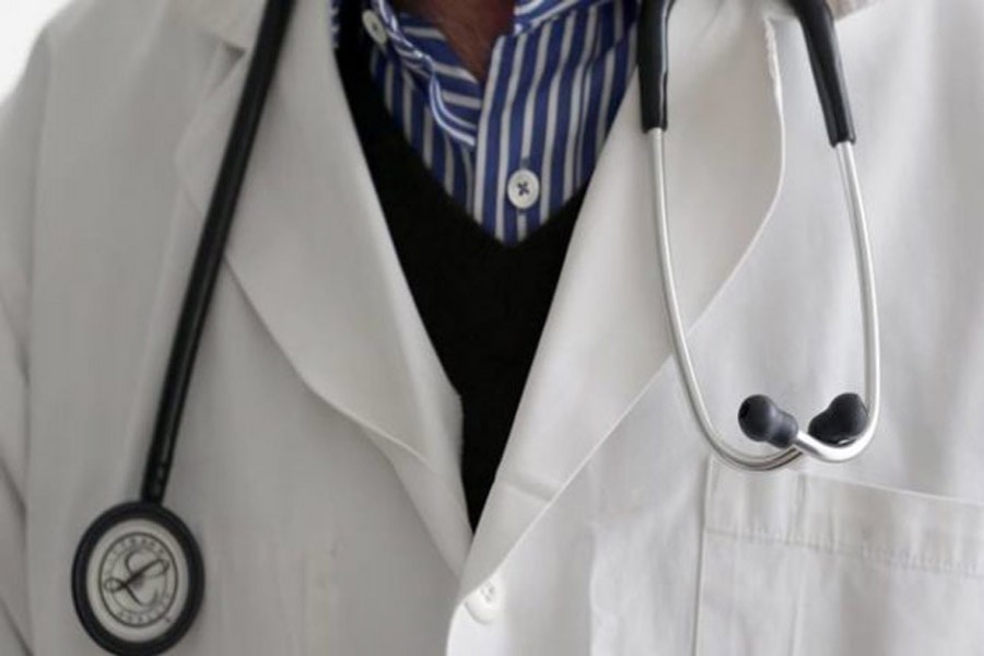 Writ seeks ban on pvt practice by govt doctors during duty   