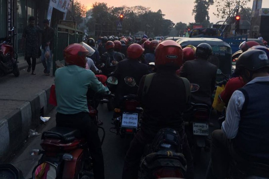 Unsafe helmet use by bikers growing ‘for lack of monitoring’