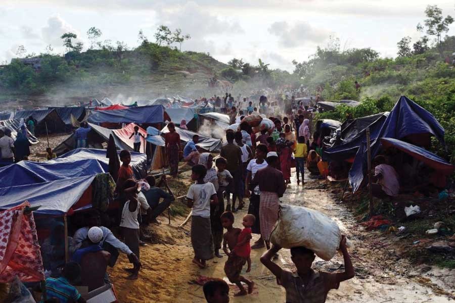 0.6m people in Rohingya camps vulnerable to cyclone 