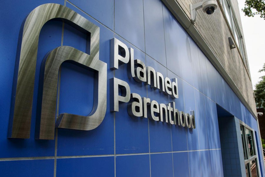 FILE PHOTO: A sign is pictured at the entrance to a Planned Parenthood building in New York August 31, 2015 - REUTERS/Lucas Jackson/File Photo