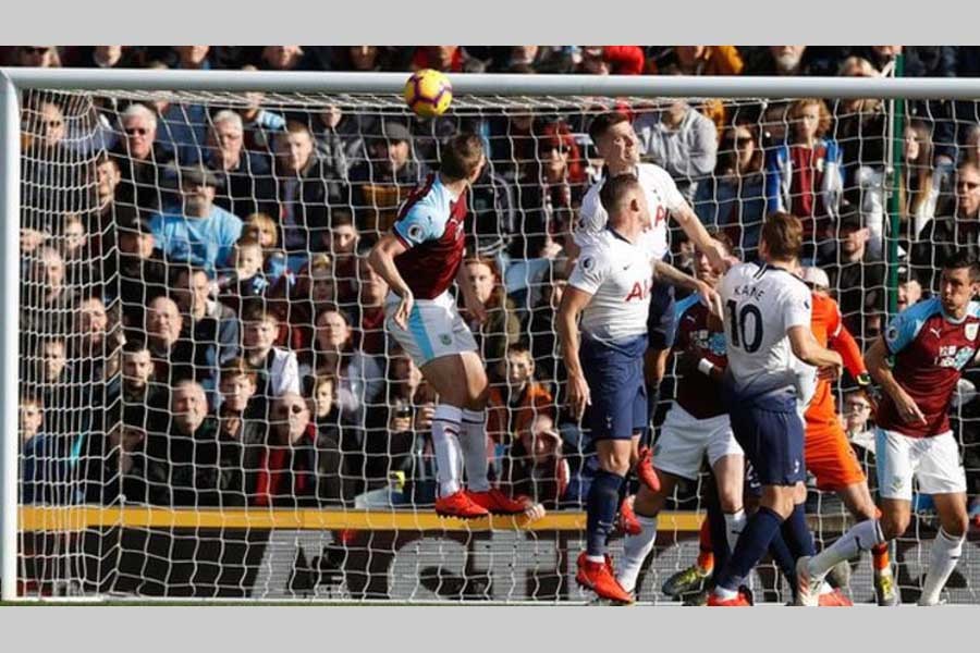 Burnley dents Tottenham’s title challenge