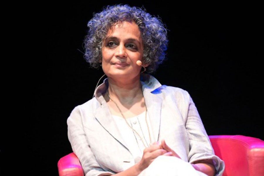 Arundhati Roy’s talk cancelled due to ‘unavoidable circumstances’