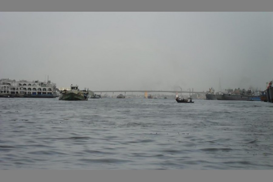 Boat sinking in Buriganga   