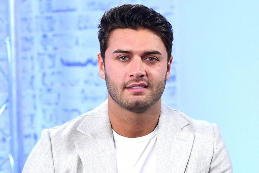 Love Island star Mike Thalassitis dies aged 26