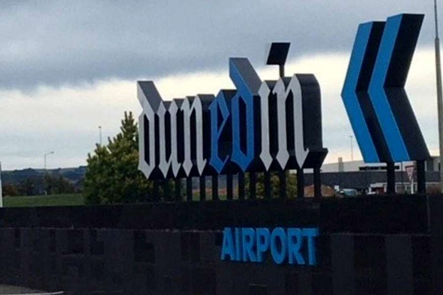 Suspicious package shutters New Zealand airport