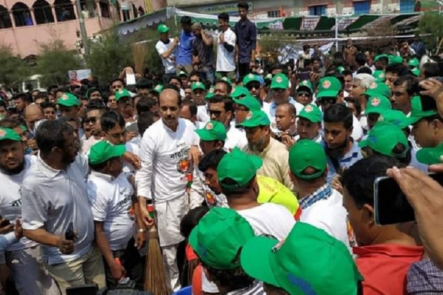 Dhaka North City Corporation (DNCC) Mayor Atiqul Islam inaugurating a special cleanliness drive in the capital on Sunday