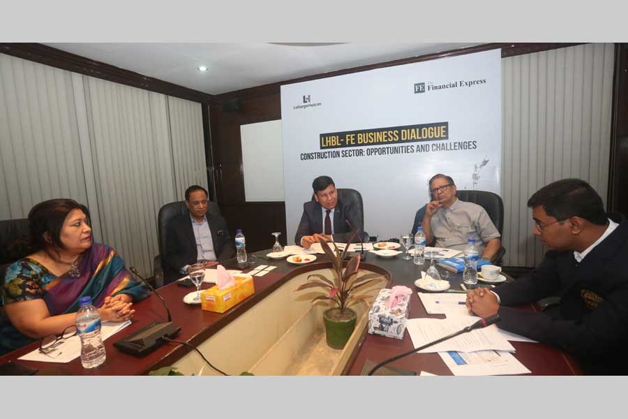 Shah Husain Imam, editor of The Financial Express, speaking at a roundtable dialogue on ‘Construction Sector: Opportunities and Challenges’ in the capital on Wednesday  - FE Photo