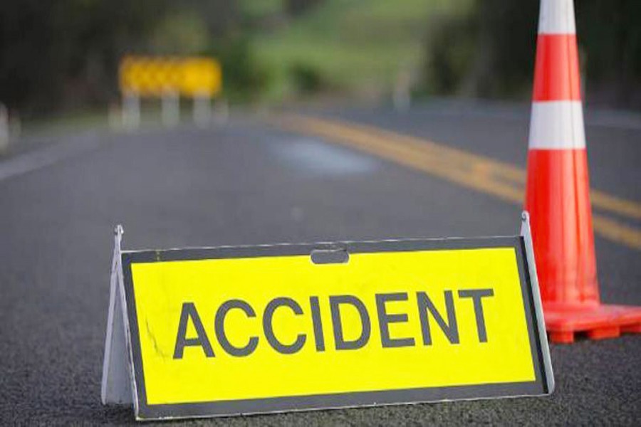 Another dies in Dhaka road crash