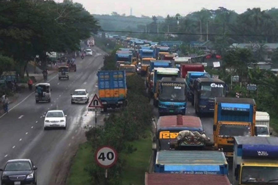 10-km tailback on Dhaka-Ctg highway