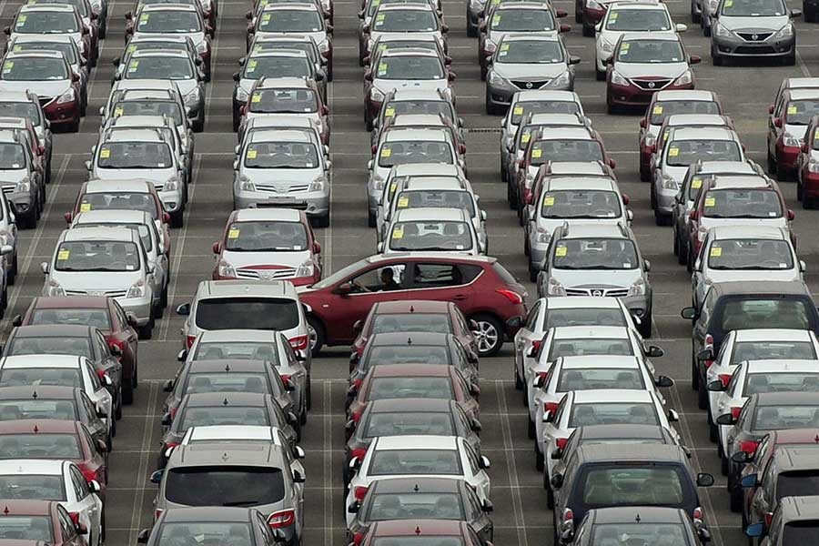 China will continue to suspend extra tariffs on US vehicles