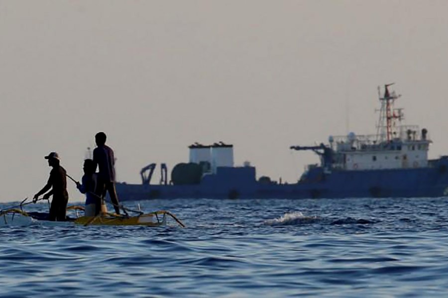 Philippines protests over Chinese vessels in disputed waters