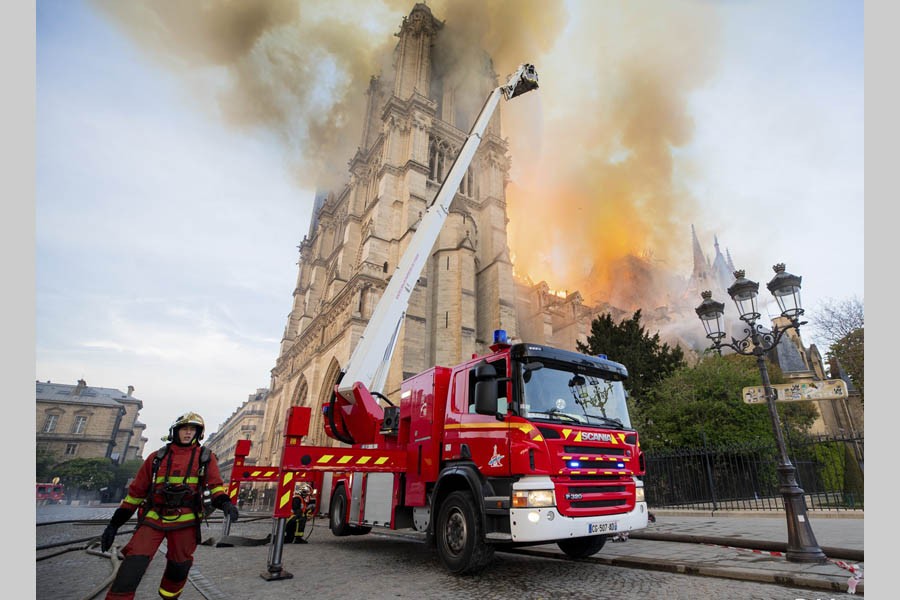 Fire out, treasures intact but work ahead for Notre Dame