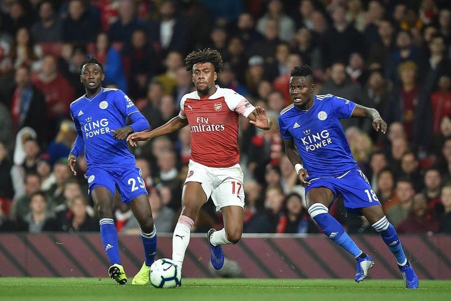 Arsenal’s top-four hopes virtually over following Leicester defeat