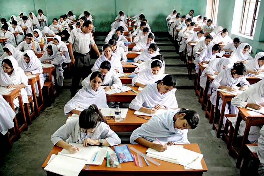 HSC finance, banking examinations deferred in Dhaka, Jashore