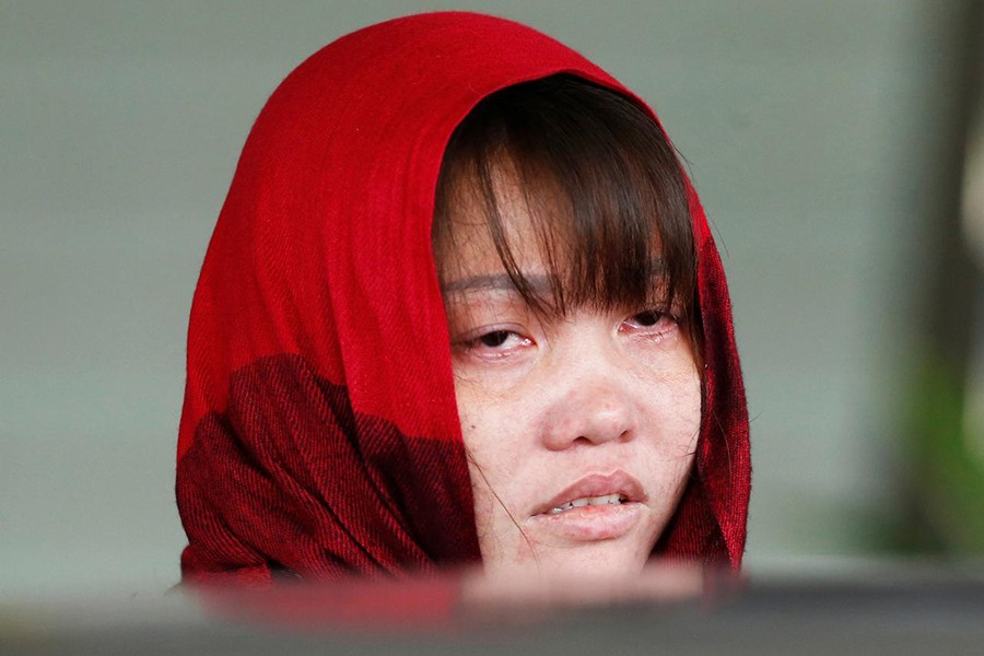 Vietnamese Doan Thi Huong, who was a suspect in the murder case of North Korean leader's half brother Kim Jong-nam, reacts as she leaves the Shah Alam High Court on the outskirts of Kuala Lumpur, Malaysia March 14, 2019 — Reuters/Files