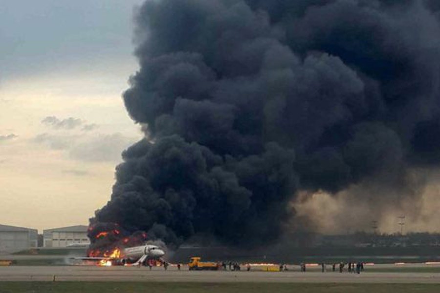 Russia jet 'struck by lightning' crashes, 46 killed