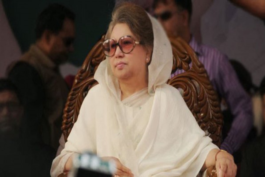 Relatives meet Khaleda in hospital on Eid day