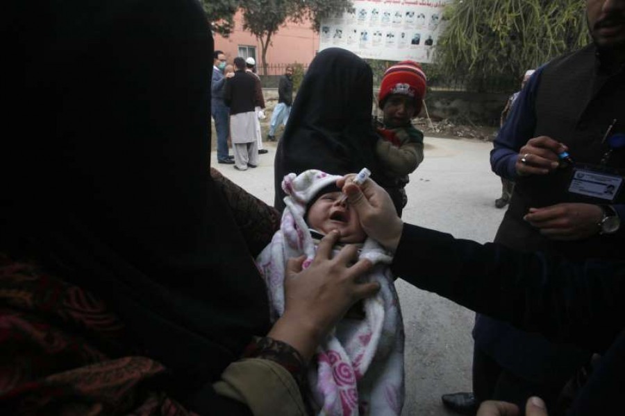 Amid new cases, Pakistan changes polio vaccination strategy