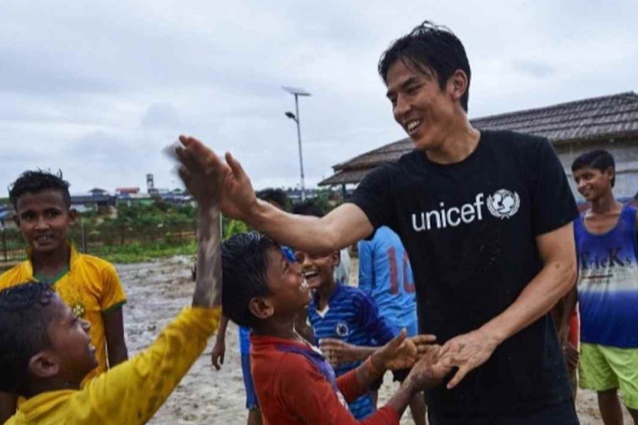 Makoto Hasebe, one of the prominent Japanese football players visits Cox’s Bazar Rohingya camps as the UNICEF ambassador for Japan. Photo: Courtesy