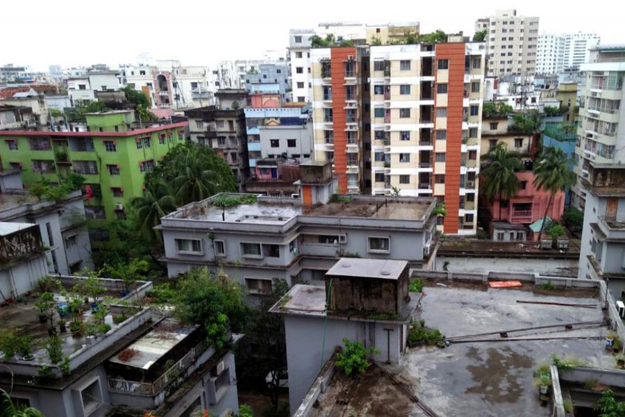 Monsoon rain brings relief to Dhaka dwellers