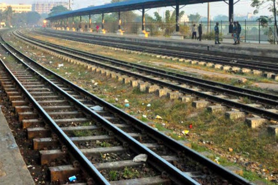 Dhaka-north rail links snap as train derails