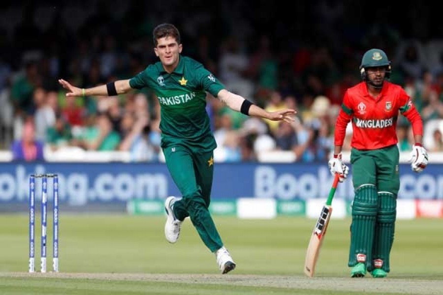 Cricket - ICC Cricket World Cup - Pakistan v Bangladesh - Lord's, London, Britain - July 5, 2019 Pakistan's Shaheen Afridi celebrates taking the wicket of Bangladesh's Mahmudullah Action Images via Reuters