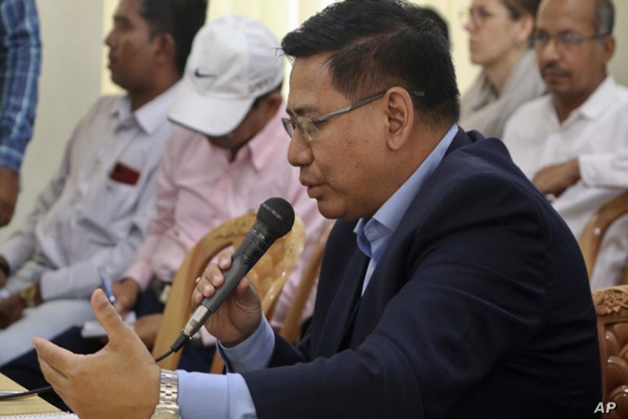 Myanmar's foreign secretary, U Myint Thu, speaks during a meeting with representatives of Rohingya Muslim refugees in Cox's Bazar on Sunday. AP/Files