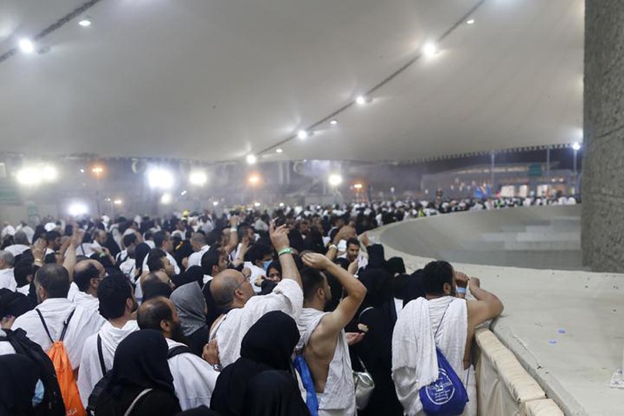 Hajj: Stoning at Jamarat marks first day of Eid