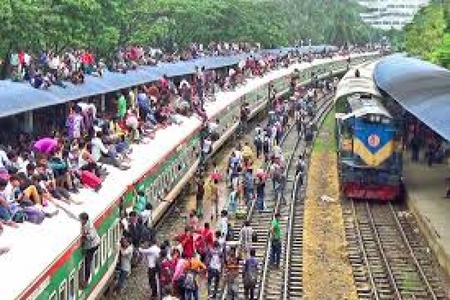 Rangpur, Rajshahi, Khulna train passengers suffer for delay 