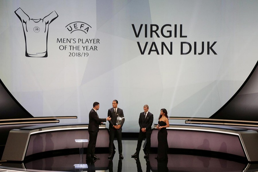 Liverpool's Virgil van Dijk seen receiving the UEFA Men’s Player of the Year — Reuters photo