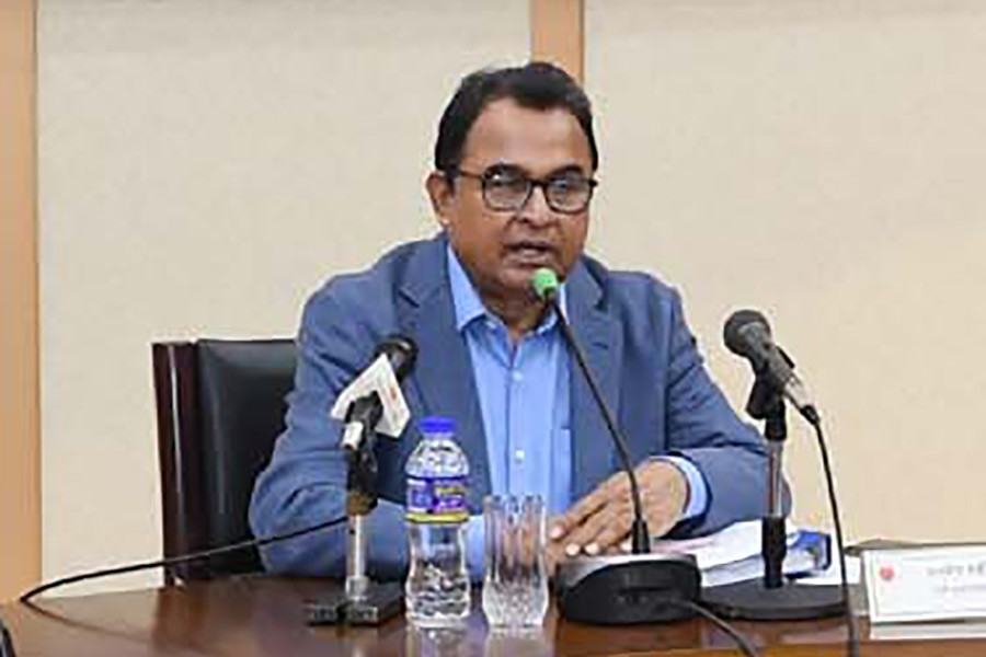 Finance Minister AHM Mustafa Kamal  addressing a meeting with the concerned stakeholders of the capital market at the NEC conference room in the city’s Sher-e-Bangla Nagar area on Monday. -PID Photo