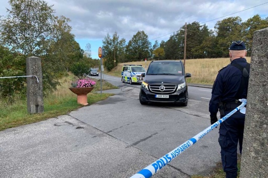 Motorcade carrying North Korean delegation heads for Villa Elfvik on the island of Lidingo off Stockholm, Sweden, October 5, 2019 -- Reuters