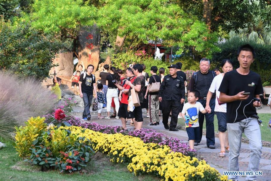 China sees 782m domestic tourist trips during National Day holiday