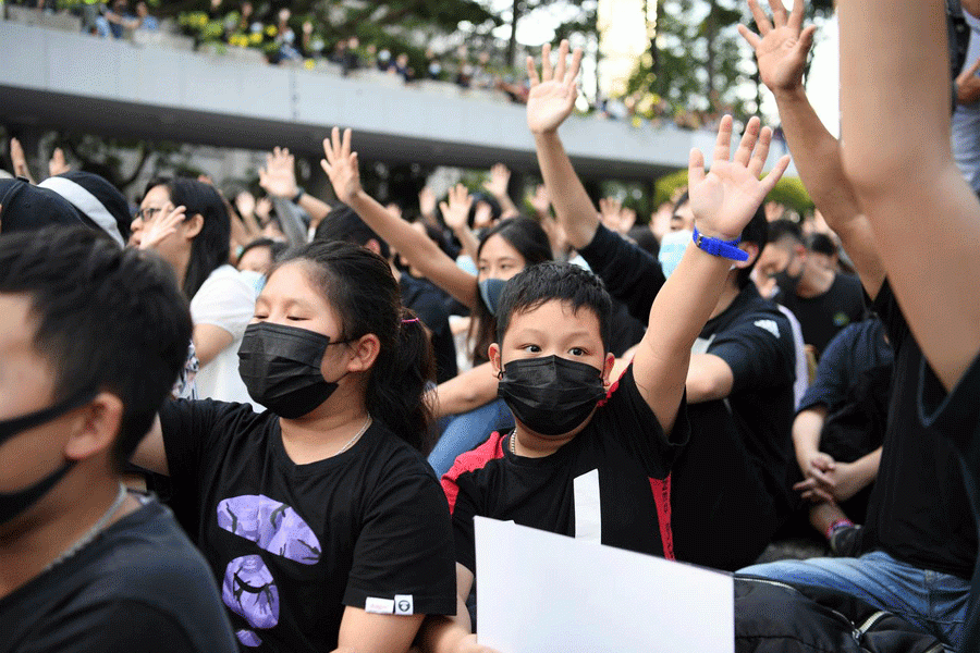 Protesters attend an anti-government ally in the district of Central in Hong Kong, China on November 17, 2019 — Reuters photo